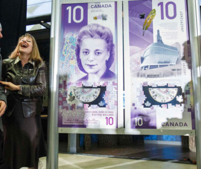 canadian-dollar-2